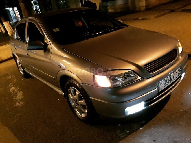 Opel Astra 2003, 136,000 km - 1.6 l - Bakı
