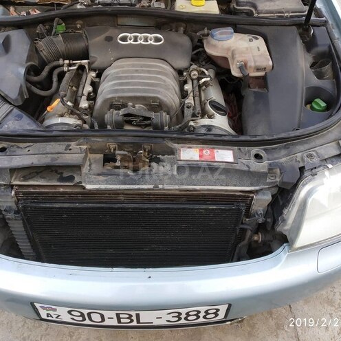 Audi A6 2001, 285,000 km - 3.0 l - Şirvan