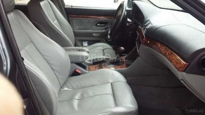 BMW 528 1996, 290,000 km - 2.8 l - Sumqayıt
