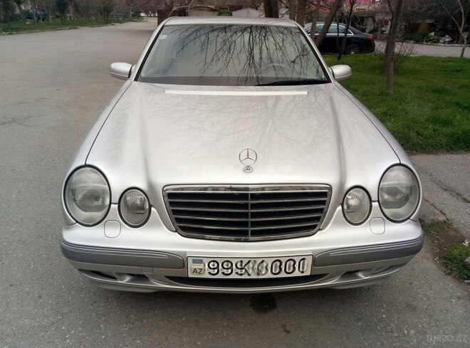 Mercedes E 280 2000, 250,000 km - 2.8 l - Bakı