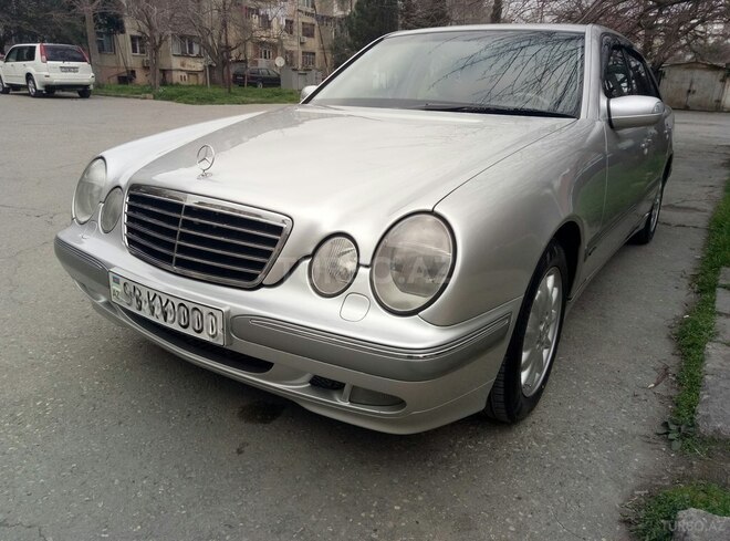 Mercedes E 280 2000, 250,000 km - 2.8 l - Bakı