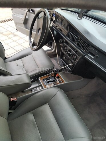 Mercedes 190 1990, 234,800 km - 2.3 l - Bakı