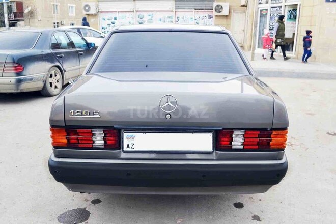 Mercedes 190 1989, 325,000 km - 2.0 l - Bakı