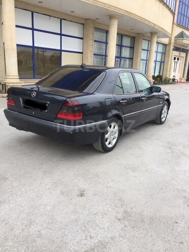 Mercedes C 220 1998, 250,000 km - 2.2 l - Bakı