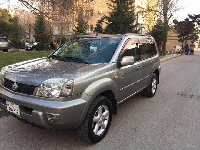 Nissan X-Trail 2000, 243,000 km - 2.0 l - Bakı