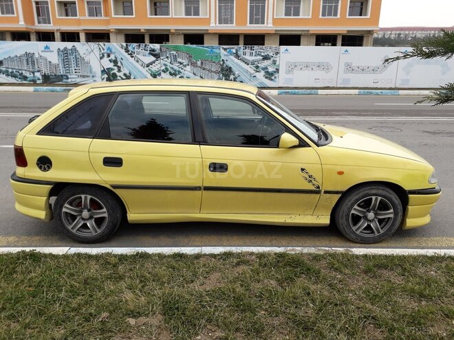 Opel Astra 1995, 267,026 km - 2.0 l - Sumqayıt
