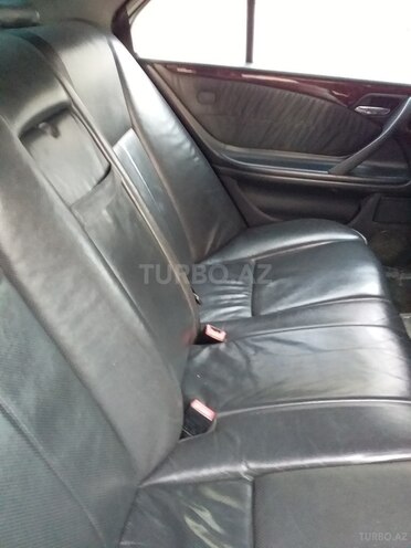 Mercedes E 280 2001, 373,000 km - 2.8 л - Bakı