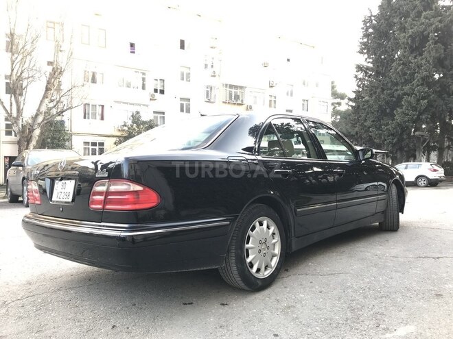 Mercedes E 320 2001, 350,000 km - 3.2 l - Bakı