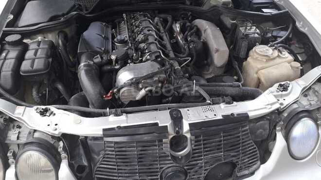 Mercedes E 320 2000, 231,235 km - 3.2 l - Şirvan