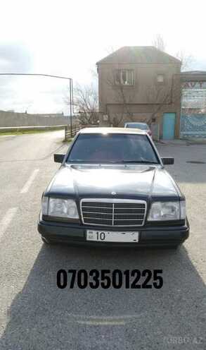 Mercedes E 220 1995, 200,000 km - 2.2 l - Bakı