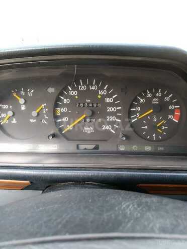 Mercedes E 220 1995, 200,000 km - 2.2 l - Bakı
