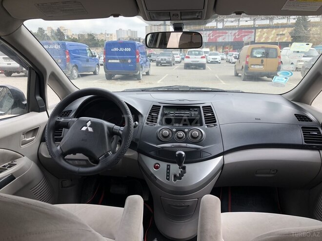 Mitsubishi Grandis 2007, 96,000 km - 2.4 л - Bakı