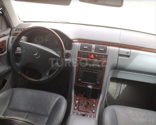 Mercedes E 220 2000, 20,000 km - 2.2 l - Bakı