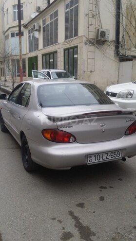 Hyundai Elantra 2002, 289,000 km - 0.2 l - Bakı