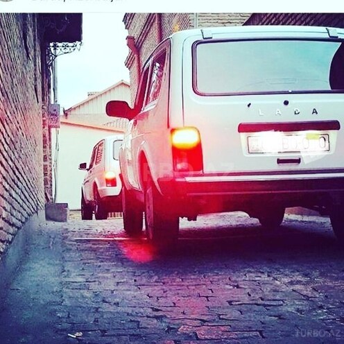 LADA (VAZ) Niva 2015, 80,000 km - 1.7 л - Yevlax