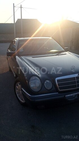 Mercedes E 280 1998, 348,571 km - 2.8 l - İsmayıllı