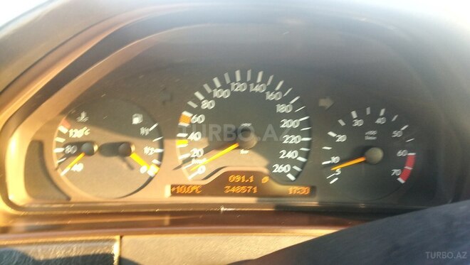 Mercedes E 280 1998, 348,571 km - 2.8 l - İsmayıllı