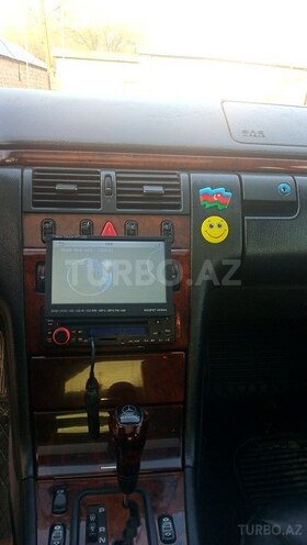 Mercedes E 280 1998, 348,571 km - 2.8 l - İsmayıllı