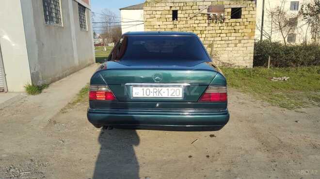 Mercedes E 280 1995, 350,000 km - 2.8 l - Masallı