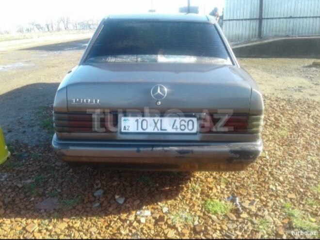 Mercedes 190 1991, 420,000 km - 2.0 l - Masallı