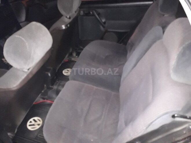 Volkswagen Vento 1997, 120,000 km - 2.0 l - Zaqatala