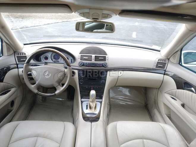 Mercedes E 240 2004, 252,000 km - 2.6 l - Şəki