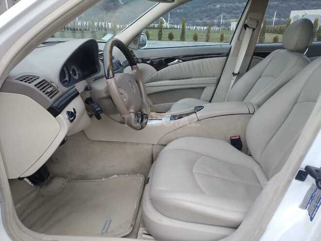 Mercedes E 240 2004, 252,000 km - 2.6 l - Şəki