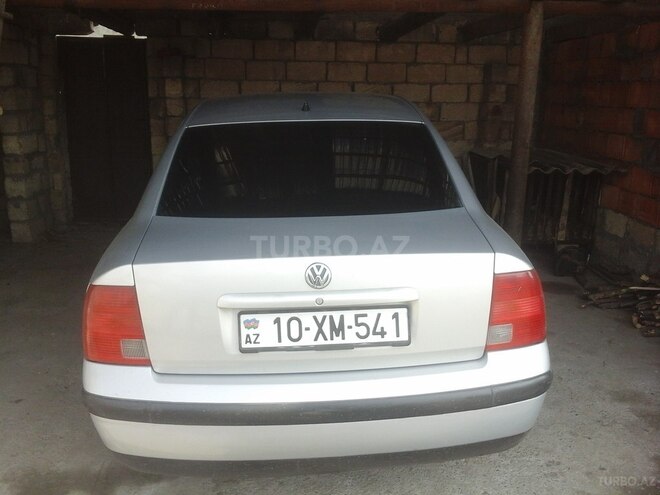 Volkswagen Passat 1998, 357,000 km - 16.0 л - Balakən
