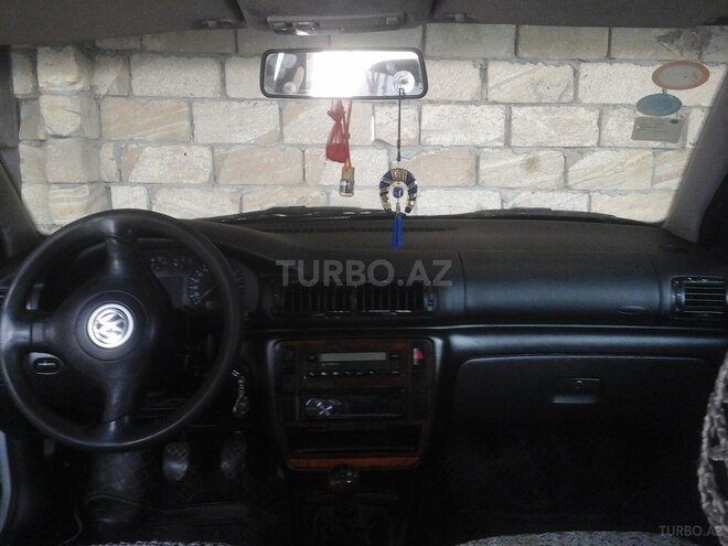 Volkswagen Passat 1998, 357,000 km - 16.0 л - Balakən