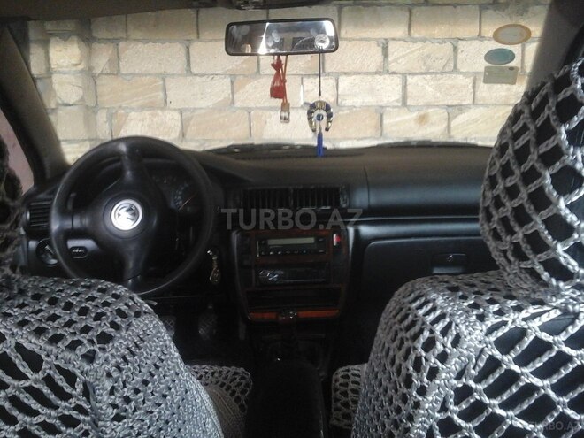 Volkswagen Passat 1998, 357,000 km - 16.0 л - Balakən