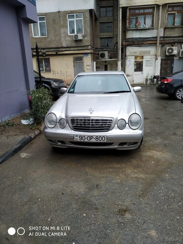Mercedes E 240 2001, 280,000 km - 2.6 l - Bakı