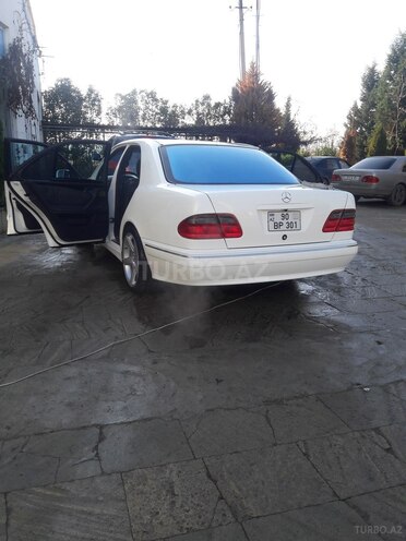 Mercedes E 320 2001, 129,605 km - 3.2 l - Gəncə