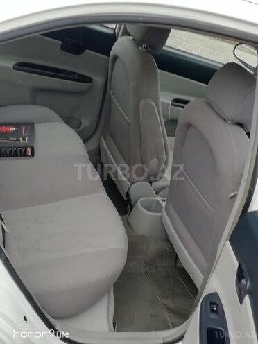 Hyundai Accent 2006, 220,000 km - 1.6 л - Qusar