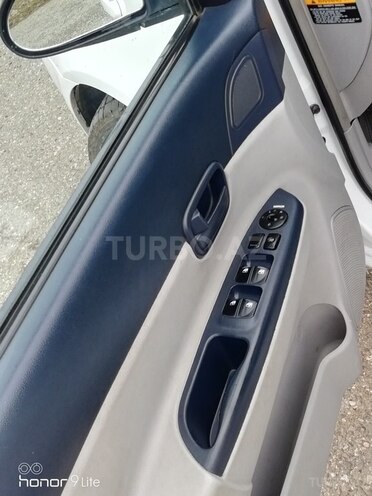 Hyundai Accent 2006, 220,000 km - 1.6 л - Qusar