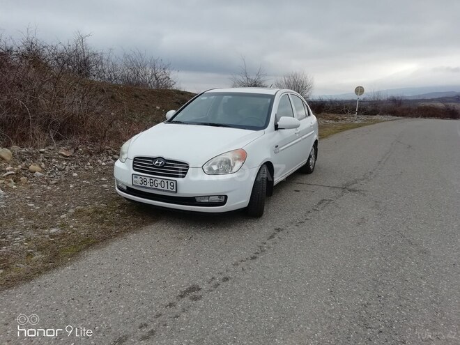 Hyundai Accent 2006, 220,000 km - 1.6 л - Qusar