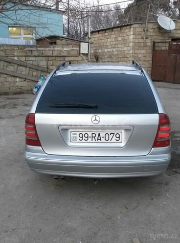 Mercedes C 220 2004, 403,000 km - 2.2 л - Bakı