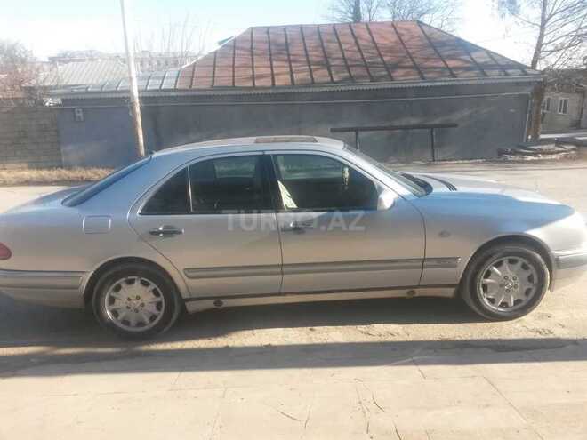 Mercedes E 280 1999, 450,000 km - 2.8 l - Şamaxı