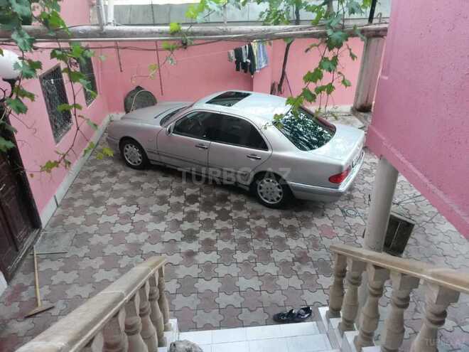 Mercedes E 280 1999, 450,000 km - 2.8 l - Şamaxı
