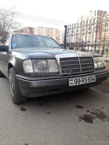 Mercedes E 280 1993, 275,000 km - 2.8 л - Bakı