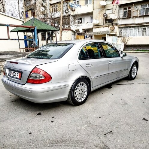 Mercedes E 240 2004, 186,000 km - 2.6 l - Bakı