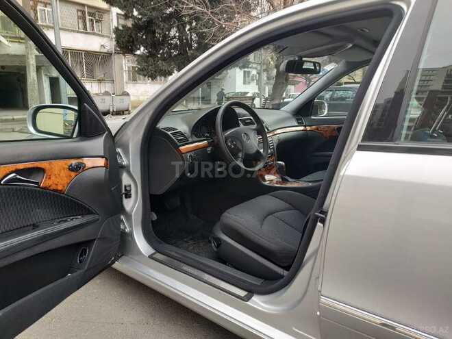 Mercedes E 240 2004, 186,000 km - 2.6 l - Bakı