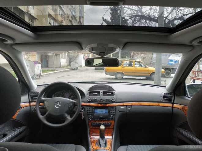 Mercedes E 240 2004, 186,000 km - 2.6 l - Bakı