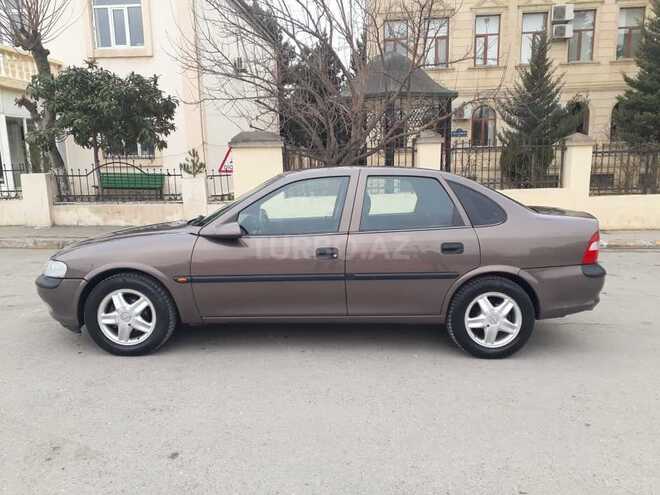 Opel Vectra 1998, 146,000 km - 1.6 l - Bakı