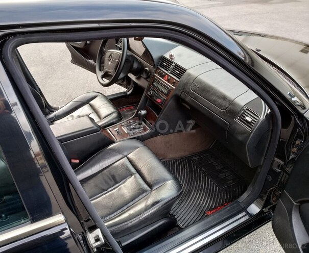 Mercedes C 230 1997, 358,000 km - 2.3 л - Bakı
