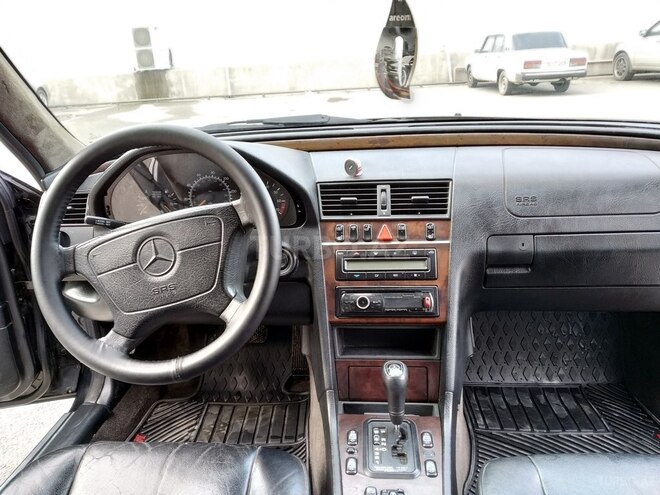 Mercedes C 230 1997, 358,000 km - 2.3 л - Bakı
