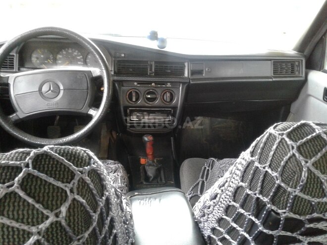 Mercedes 190 1991, 380,700 km - 2.0 l - Masallı