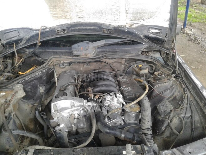 Mercedes 190 1991, 380,700 km - 2.0 l - Masallı