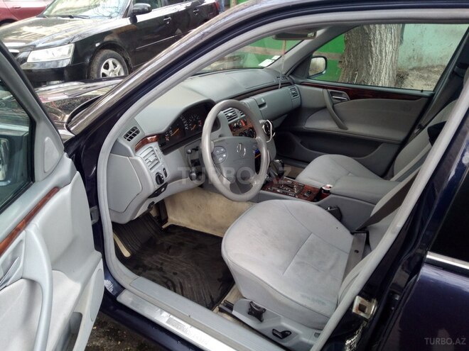 Mercedes E 280 2000, 330,063 km - 2.8 l - Bakı