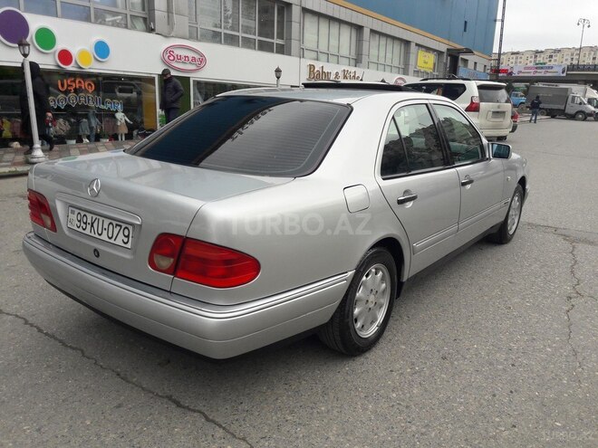 Mercedes E 230 1997, 257,364 km - 2.3 л - Bakı