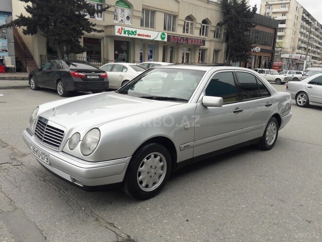 Mercedes E 230 1997, 257,364 km - 2.3 л - Bakı